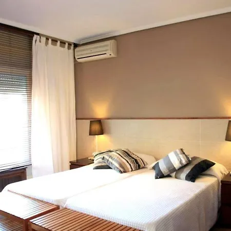Plano Espacoso E Confortavel Perto Do Mar Lejlighed Lisboa