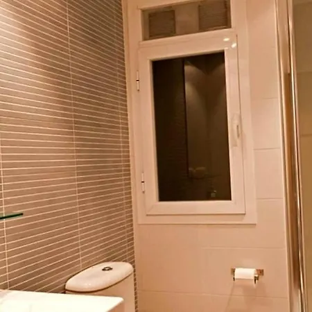 Plano Espacoso E Confortavel Perto Do Mar Apartament Lizbona